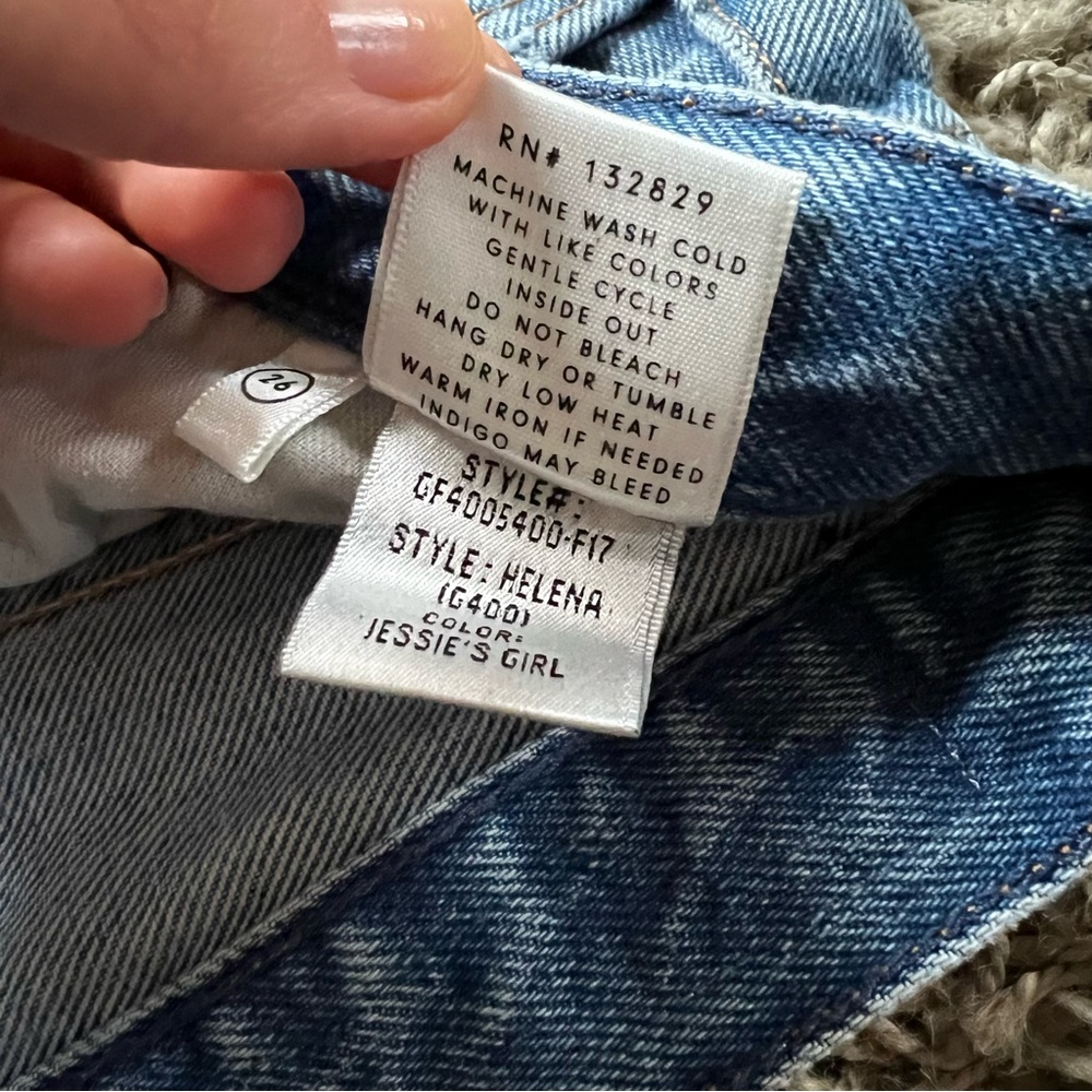 GRLFRND Helena High Rise Distressed Straight Jeans Size 26 - Picture 5 of 10